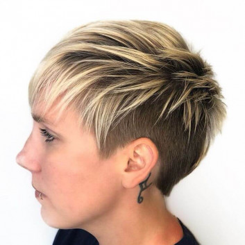 A Wonderful A-Line Amber Bob Hairstyles for Fine Hair