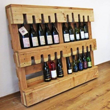 Pallet wine rack