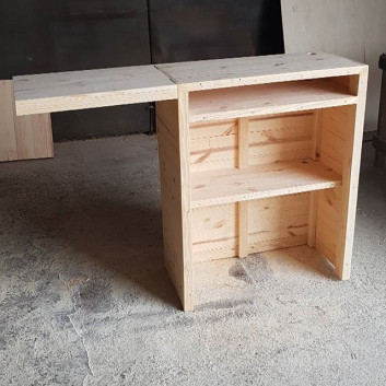 Pallet laptop table