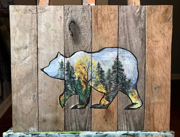 Pallet bear art