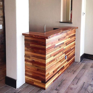 Pallet bar