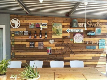 Pallet wall decor