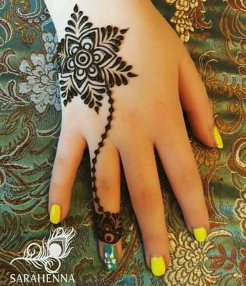 easy flower mehndi designs