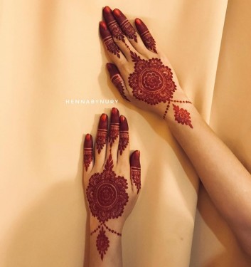 hands redish mehndi designs