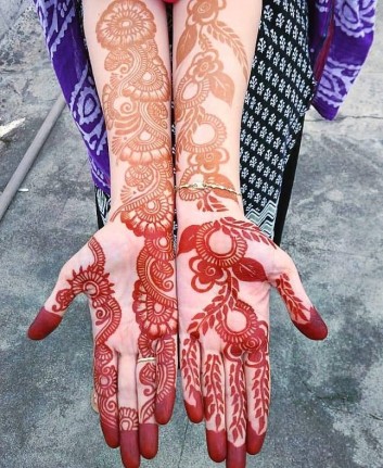 women hands henna designs