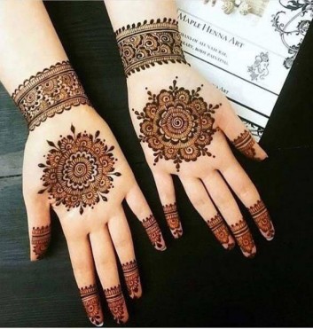 tikki fronthand mehndi designs