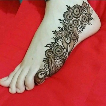 foot mehndi design