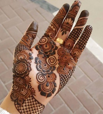 fronthand mehndi designs for festival on sensod