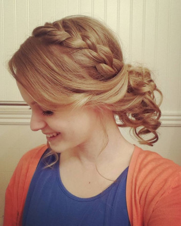 A Lifesaver Braided Bun Hairstyles