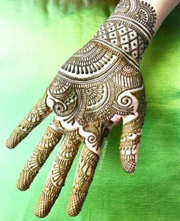 Full fronthand mehndi designs for women