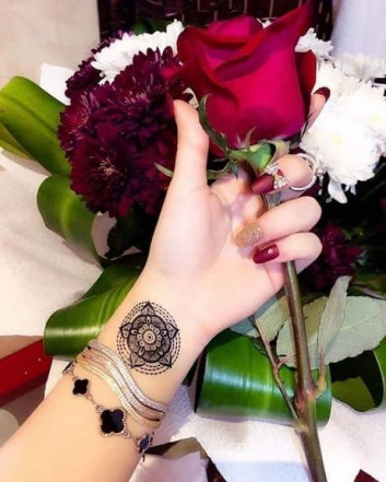 112+ Most beautiful Henna Designs For Women in new year