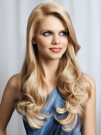 Full & Bouncy Long Hairstyles For Women