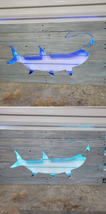 Pallet glowing fish art