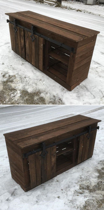 Pallet TV Stand