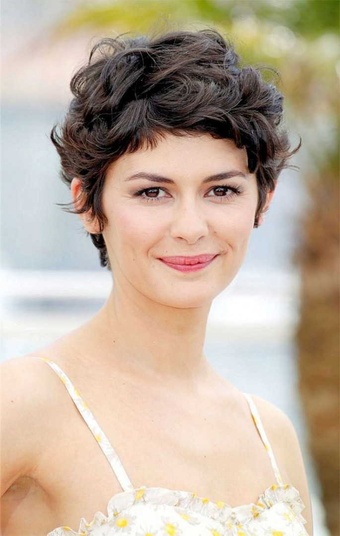 short curled hairstyles