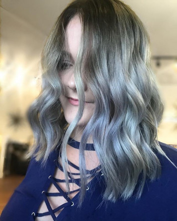 silver curly hairstyle