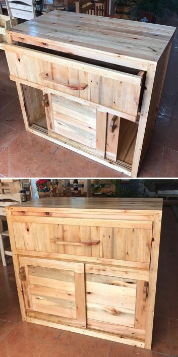 Wooden Pallet End Table with Drawers